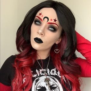 ☠️🦄 ą ῳıƖɖ ʂƙųƖƖıƈơཞŋ ɧąʂ ą℘℘ɛąཞɛɖ!🦄☠️